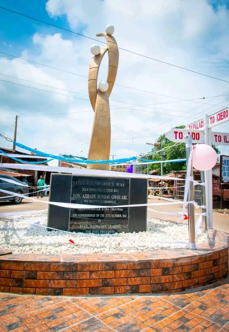 Okemesi Roundabout constructed by Okemesi Ido-Ile LCDA gallery image